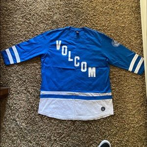 Volcom Hockey Style Shirt!! Size XL!!!